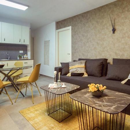 Authentic One Bedroom Apartment In City Center Jerusalén Exterior foto