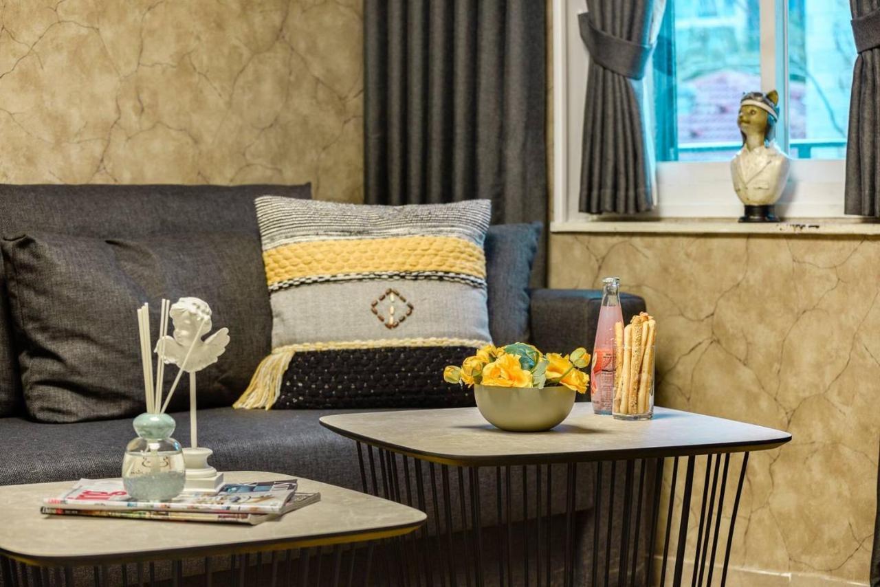 Authentic One Bedroom Apartment In City Center Jerusalén Exterior foto